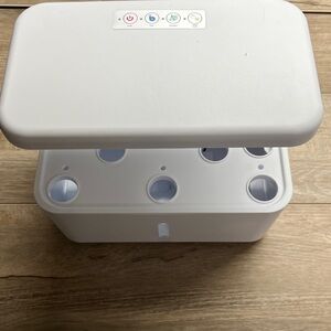 poppy Smart Garden LED Planter - White